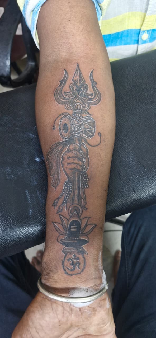 Tattoo Artist at work